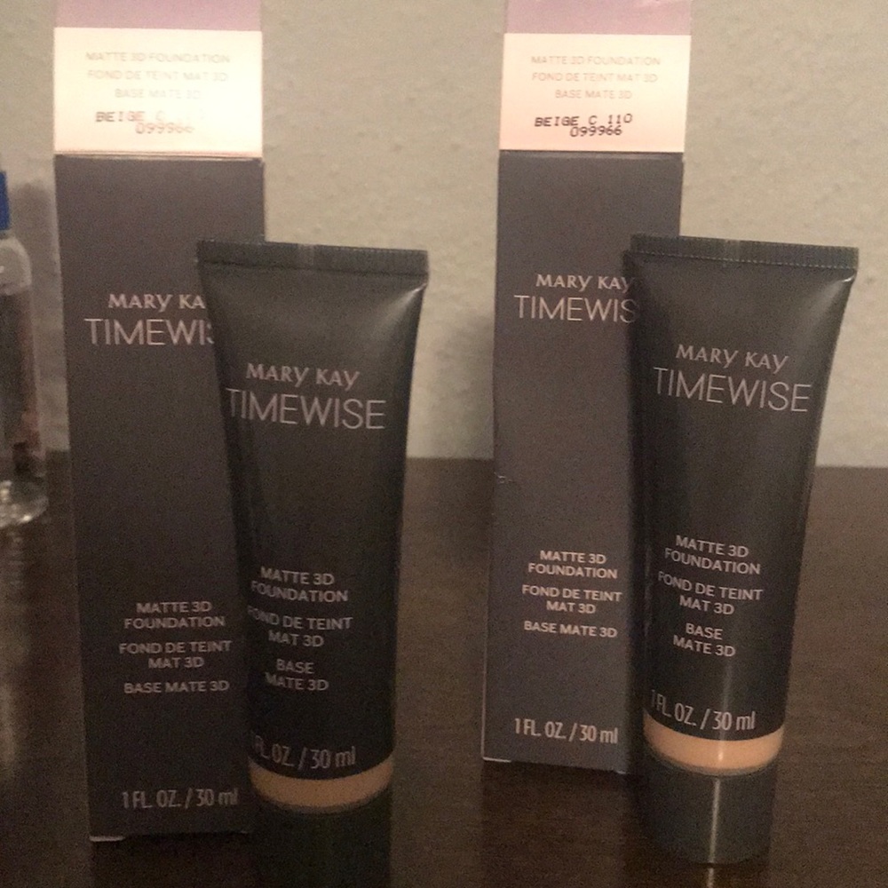 Mary Kay Time wise 3D matte foundation